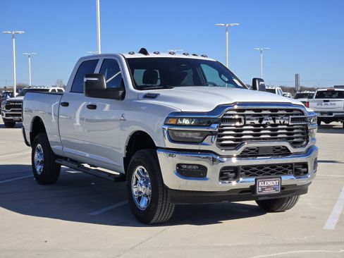 New 2026 RAM 2500 Tradesman image 3