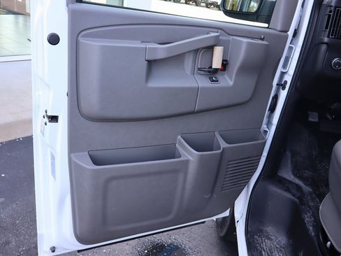 New 2025 Chevrolet Express 2500 w/ Driver Convenience Package image 17