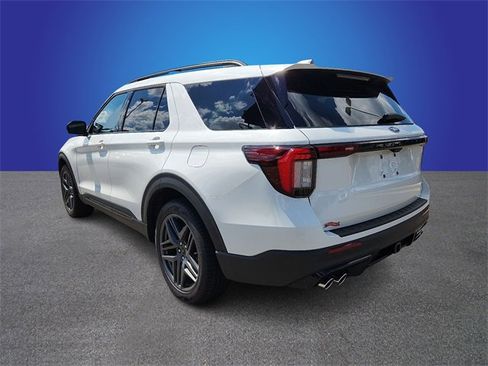 New 2025 Ford Explorer ST image 4
