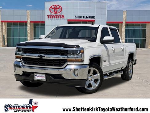 Used 2018 Chevrolet Silverado 1500 LT w/ Texas Edition RWD image 1