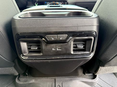 Used 2022 Chevrolet Silverado 1500 ZR2 w/ Technology Package image 24