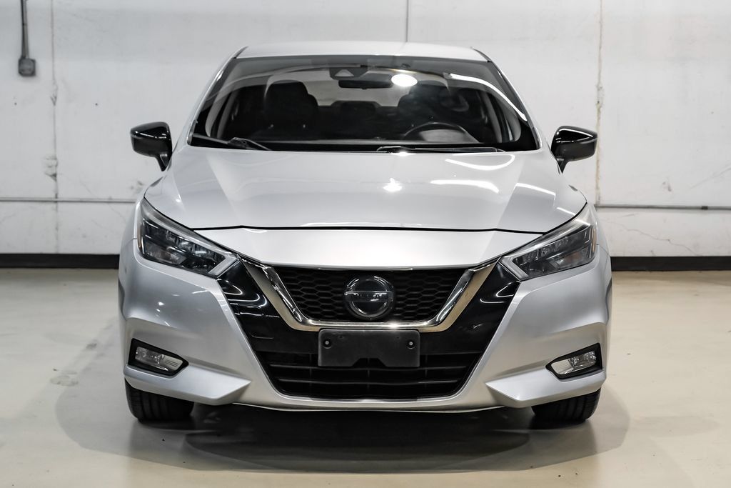 Used 2020 Nissan Versa SR FWD image 4