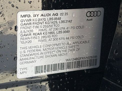 Used 2025 Audi Q6 e-tron Premium Plus w/ Premium Plus AWD/4WD image 38