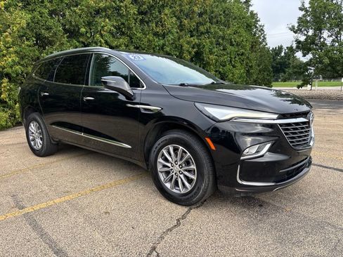 Used 2023 Buick Enclave Essence FWD image 1