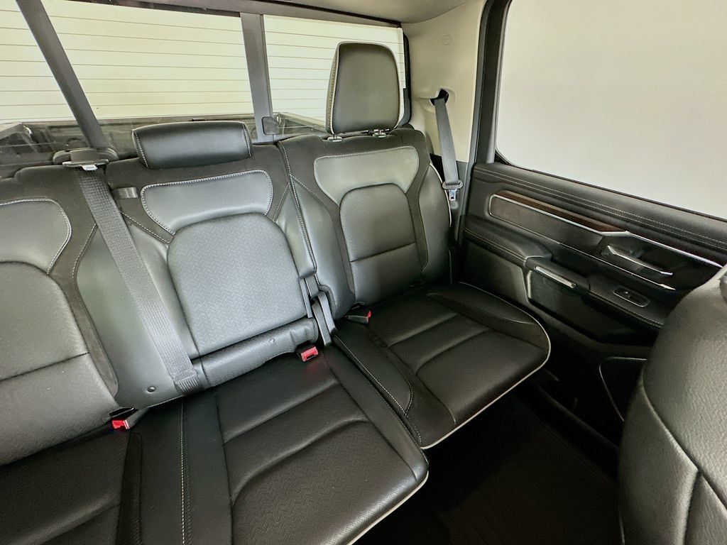 Used 2022 RAM 1500 Laramie AWD/4WD image 14