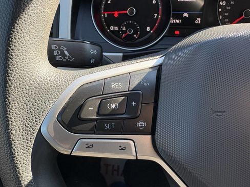 Used 2021 Volkswagen Atlas Cross Sport S image 35