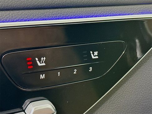 Used 2025 Mercedes-Benz C 300 4MATIC Sedan image 22