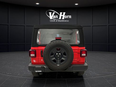 Used 2024 Jeep Wrangler Sport AWD/4WD image 6