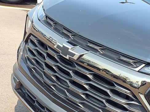 Used 2025 Chevrolet TrailBlazer ACTIV w/ Convenience Package FWD image 32