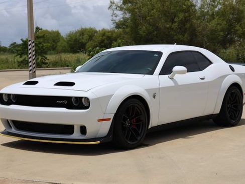 Used 2023 Dodge Challenger SRT Hellcat RWD image 3
