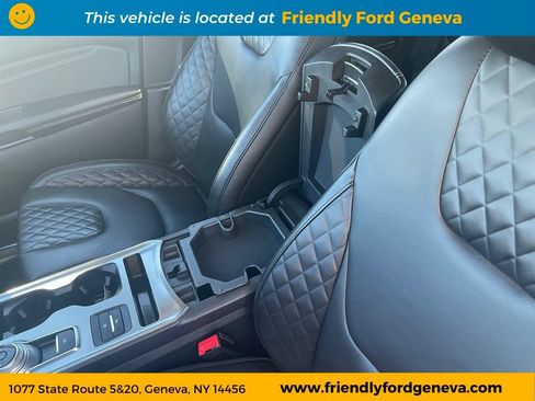 Used 2023 Ford Edge Titanium AWD/4WD image 32