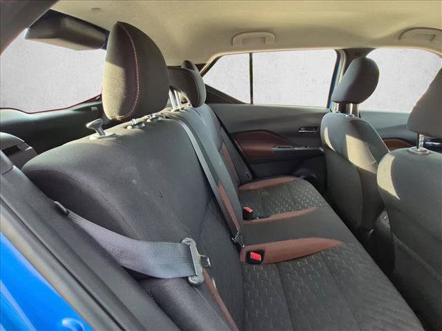 Used 2023 Nissan Kicks SR w/ Interior Electronics Package FWD image 12