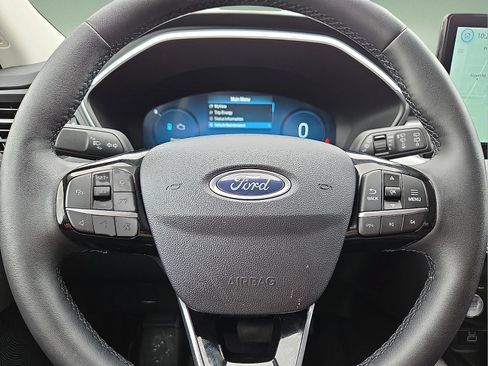 Certified 2025 Ford Escape SE w/ PHEV Premium Package FWD image 24