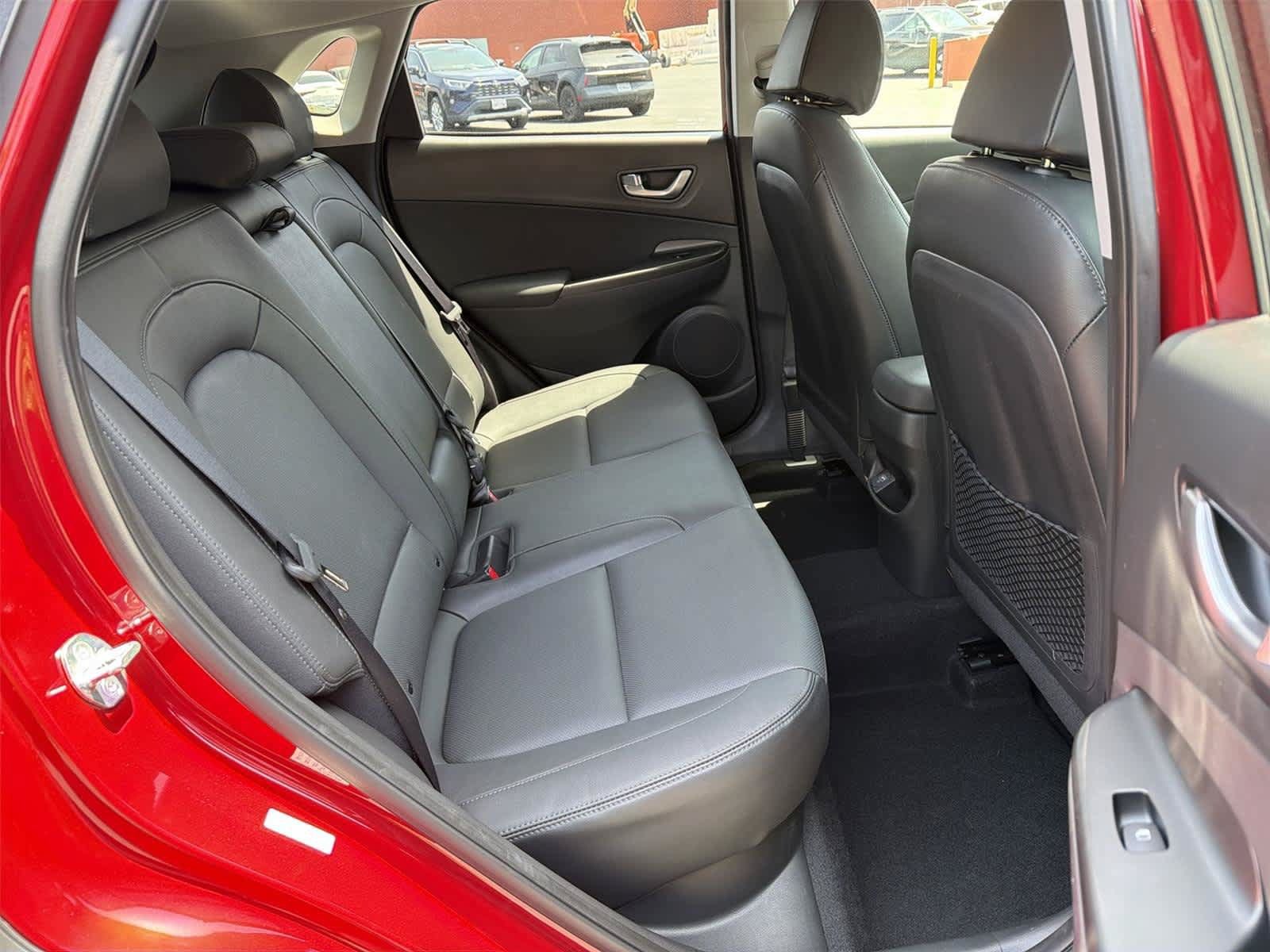 Used 2023 Hyundai Kona Limited AWD/4WD image 14