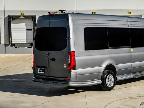 Used 2025 Mercedes-Benz Sprinter 3500 image 14