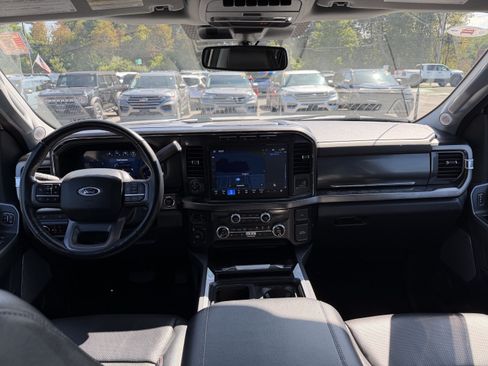 Used 2024 Ford F250 Lariat w/ Lariat Ultimate Package AWD/4WD image 11