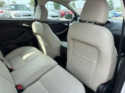 Used 2018 Ford Focus Titanium FWD image 23