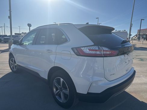 Used 2024 Ford Edge SEL w/ Convenience Package image 5
