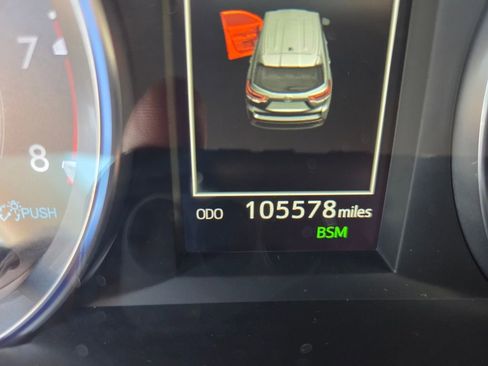 Used 2019 Toyota Highlander Limited image 26