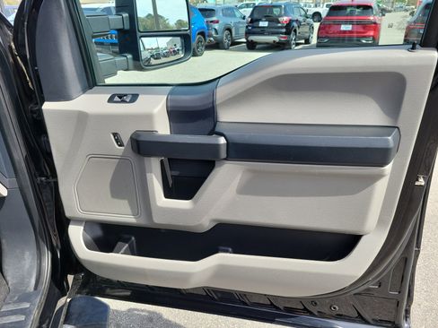 Used 2022 Ford F350 XL w/ Power Equipment Group image 26