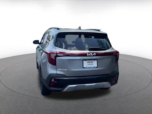 Used 2025 Kia Seltos S image 12