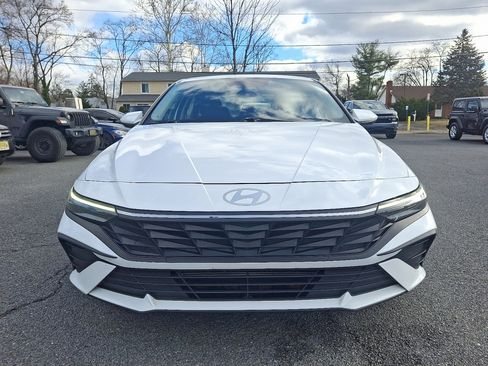 Used 2024 Hyundai Elantra SEL image 8