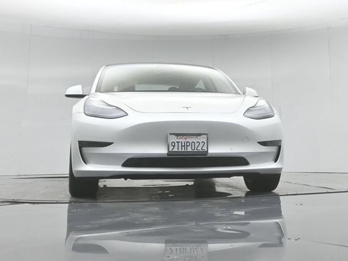 Used 2022 Tesla Model 3 Long Range AWD/4WD image 41