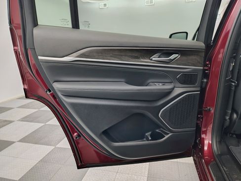 New 2026 Jeep Grand Cherokee L Limited AWD/4WD image 22