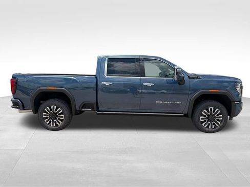 New 2026 GMC Sierra 2500 Denali Ultimate AWD/4WD image 8