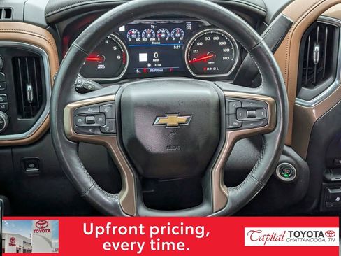 Used 2022 Chevrolet Silverado 1500 High Country w/ Technology Package AWD/4WD image 11