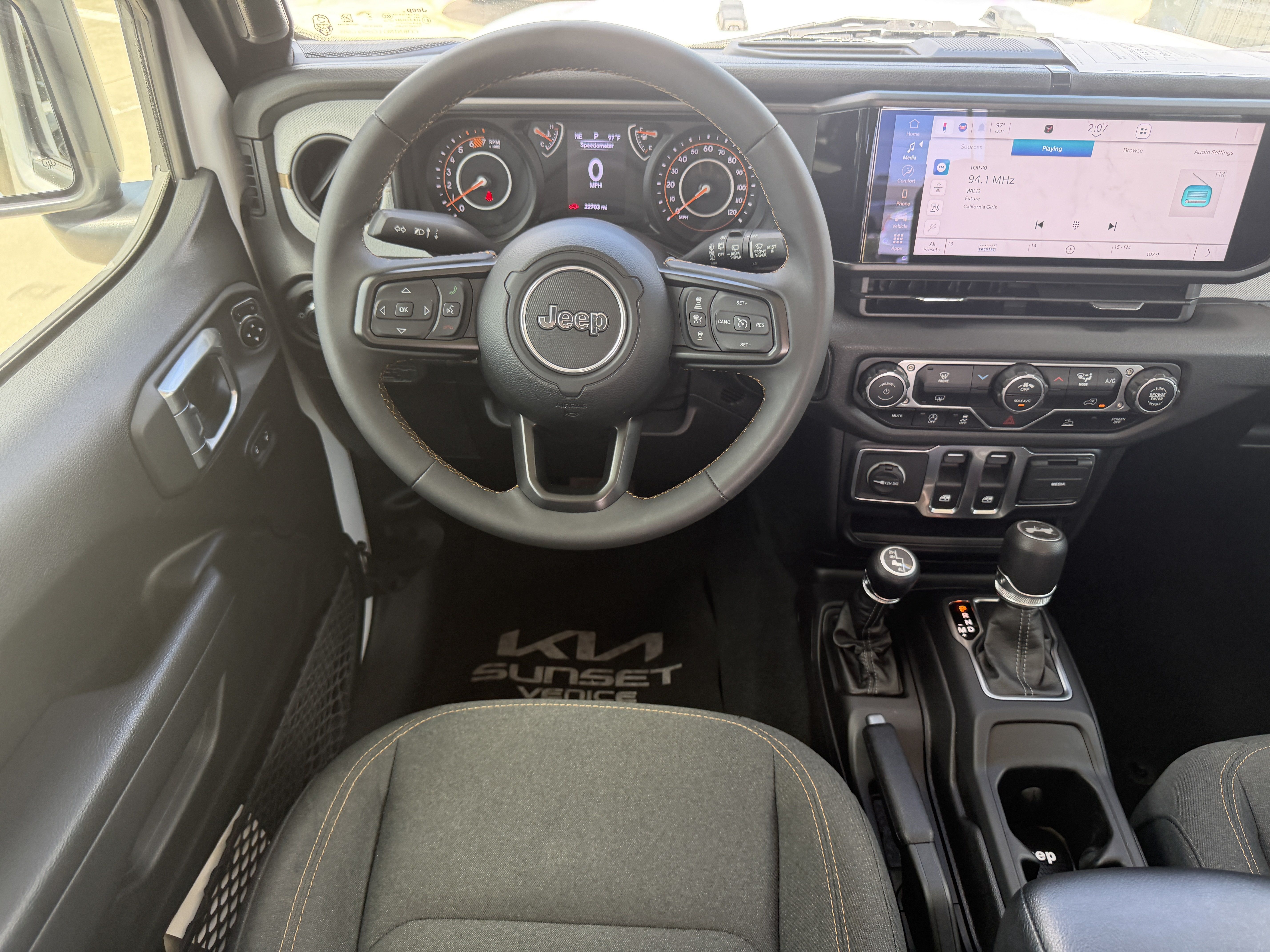 Used 2024 Jeep Wrangler Sport AWD/4WD image 17