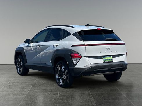 Used 2025 Hyundai Kona SEL AWD/4WD image 7