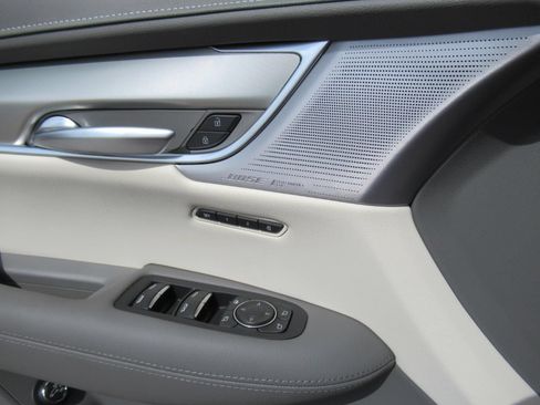 New 2026 Cadillac XT5 Premium Luxury AWD/4WD image 24