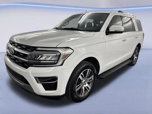 Used 2024 Ford Expedition Limited RWD image 3