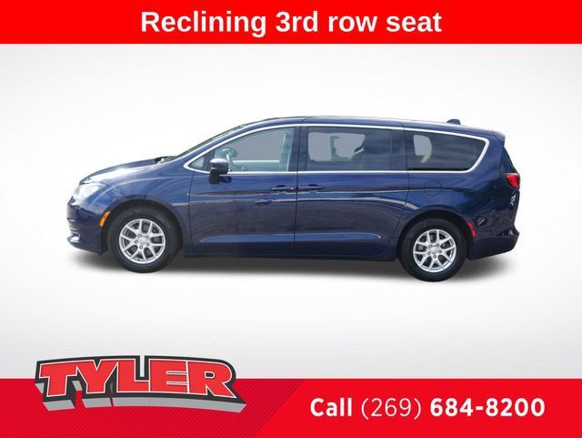 Used 2017 Chrysler Pacifica LX FWD image 4
