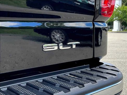 Used 2024 GMC Sierra 1500 SLT image 66