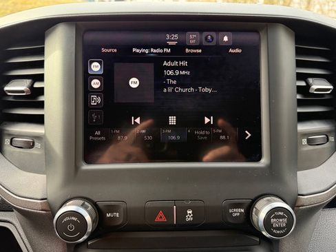 Used 2022 RAM 3500 Tradesman w/ Snow Chief Group image 21