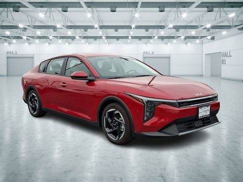 Certified 2025 Kia K4 EX FWD image 1
