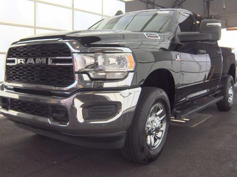 Used 2024 RAM 2500 Tradesman w/ Chrome Appearance Group AWD/4WD image 1