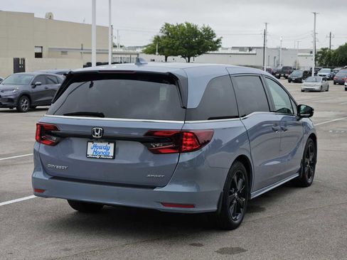 Used 2023 Honda Odyssey Sport image 6