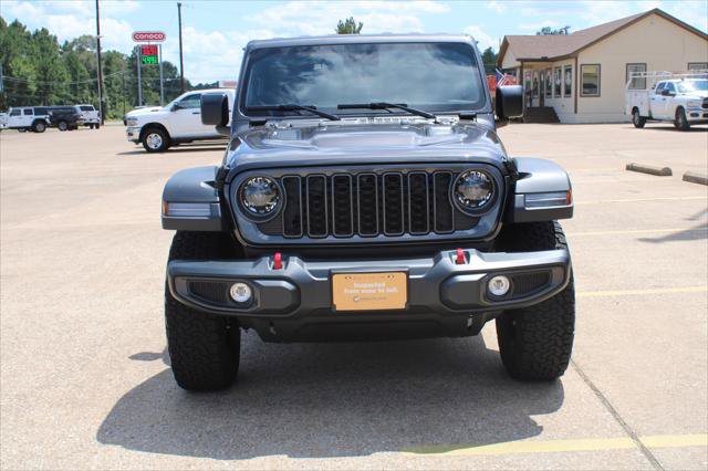 Certified 2025 Jeep Wrangler Rubicon w/ Convenience Group AWD/4WD image 3