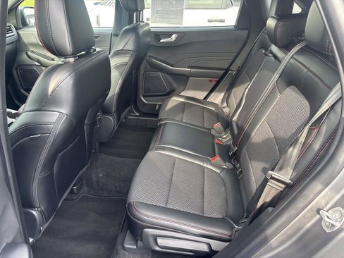 Used 2024 Ford Escape ST-Line w/ Tech Pack #1 AWD/4WD image 4