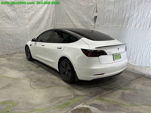 Used 2022 Tesla Model 3 Long Range AWD/4WD image 7