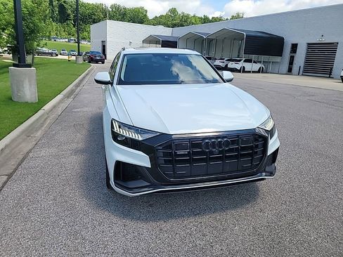 Used 2022 Audi Q8 Prestige AWD/4WD image 1