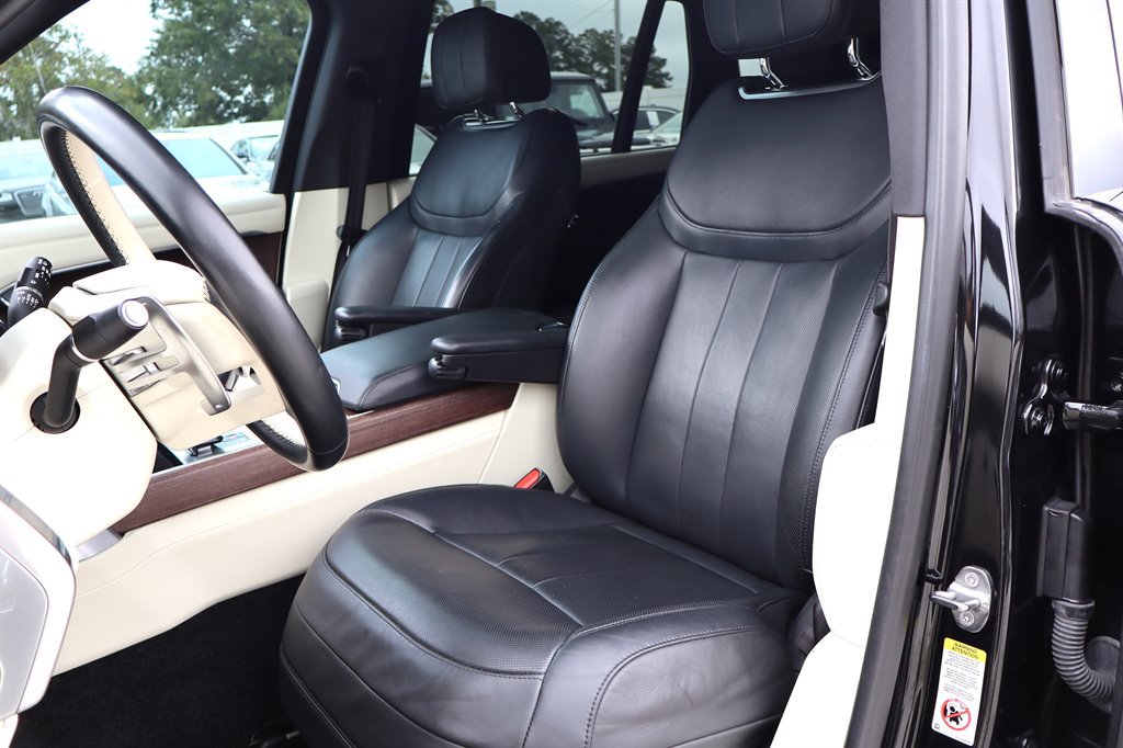 Used 2023 Land Rover Range Rover Long Wheelbase SE AWD/4WD image 23