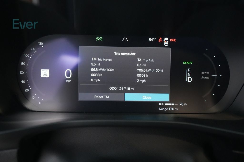 Used 2023 Volvo C40 P8 Recharge Ultimate AWD/4WD image 7