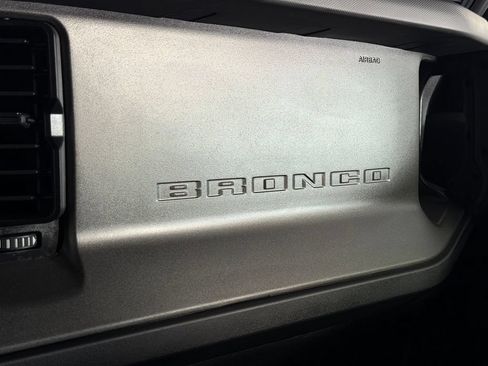 Used 2025 Ford Bronco Badlands AWD/4WD image 22