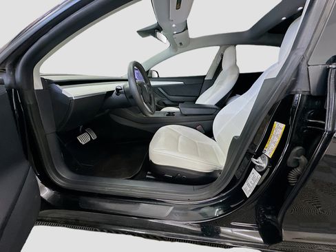 Used 2022 Tesla Model 3 Performance image 13