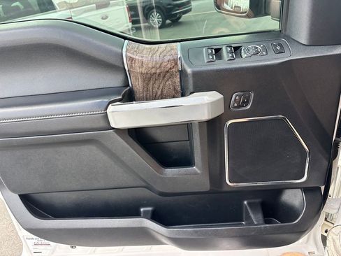 Used 2019 Ford F350 Lariat AWD/4WD image 22