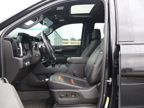 Used 2022 GMC Sierra 1500 AT4 w/ AT4 Premium Package image 14